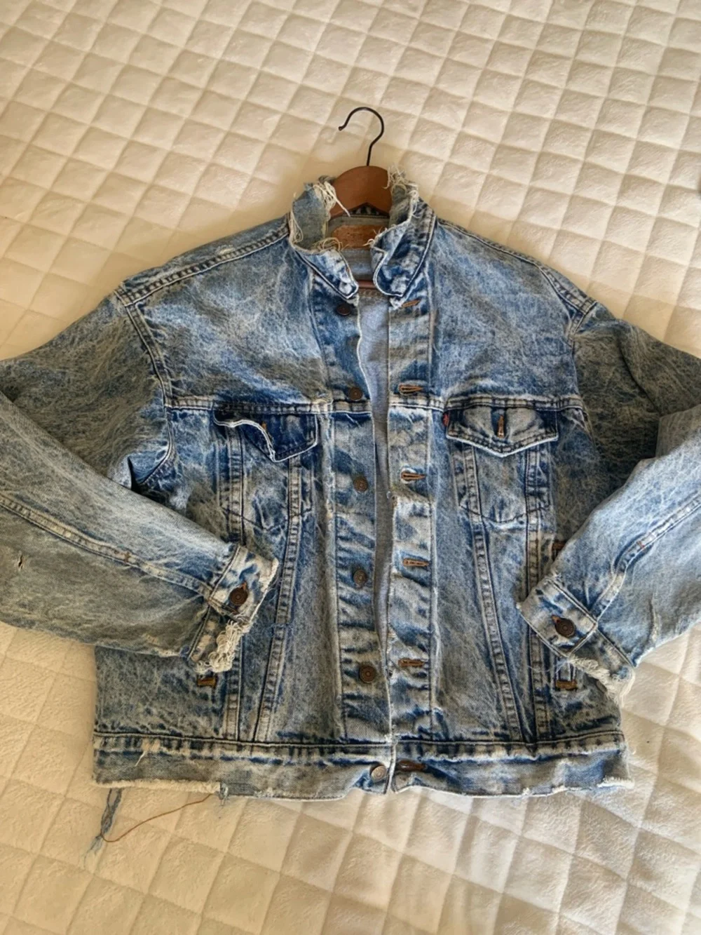 Vintage Levi’s Wash Distressed Denim Jacket - Mens m
